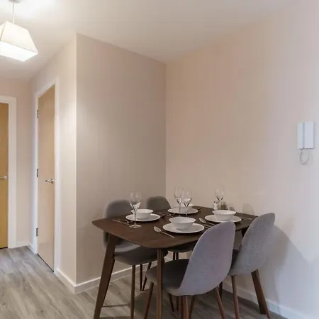 アパート Bright 2 Bed - Sleeps 4 *