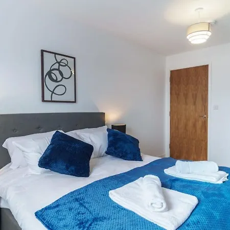 Apartment Stunning 2 Bed In Salford With Views