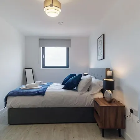 Stunning 2 Bed In Salford With Views Apartment Manchester