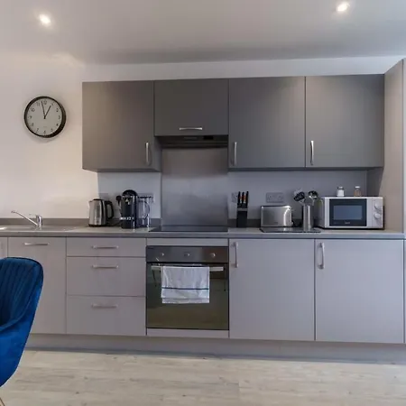 Stunning 2 Bed In Salford With Views Apartment Manchester
