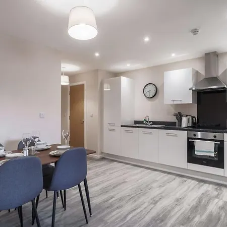 Daire Bright 2 Bed - Sleeps 4 Manchester