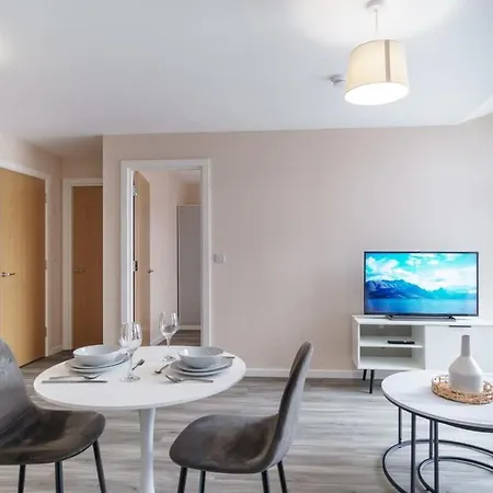 Modern 1 Bedroom - Sleeps 2 * Manchester