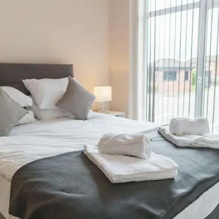 Modern 1 Bedroom - Sleeps 2