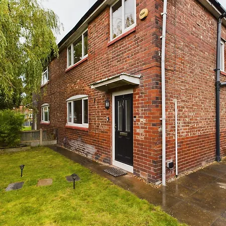 3 Bed In With Parking
