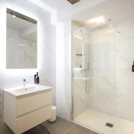 Apartment Omnia By The Heim Residences *