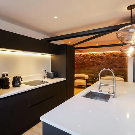 Apartment Omnia By The Heim Residences