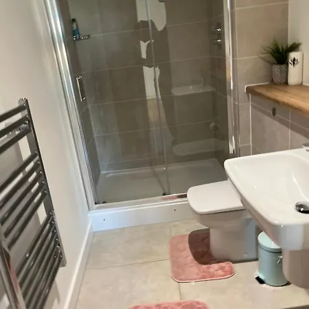 Apartmán 2bed In Media Within Walking Distance From Old Trafford Stadium *