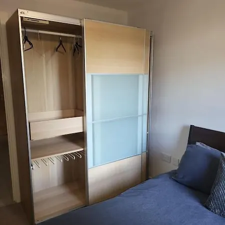 Delightful 2 Bedroom *