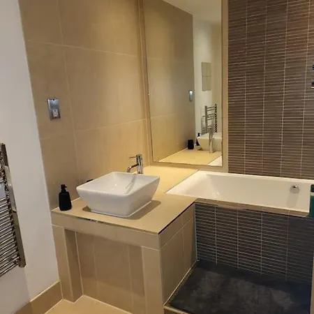 Delightful 2 Bedroom * Mánchester