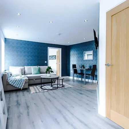 Apartment The Ecclesian Deluxe Near Trafford Centre Eccles Train Station Manchester