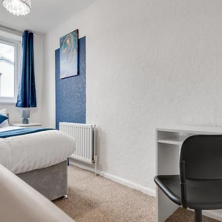 Majestic Gem - Pool Table - Coop - Etihad - Parking *