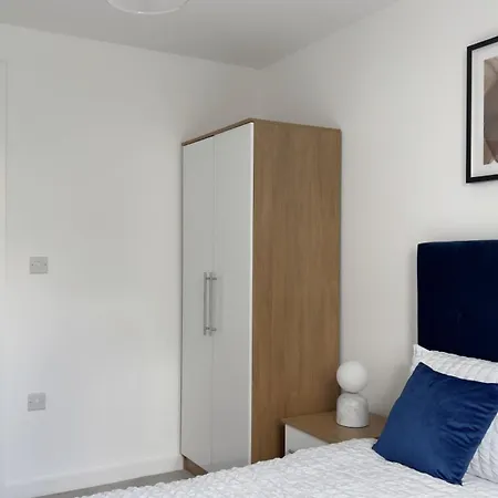 Luxury By Noire Manchester