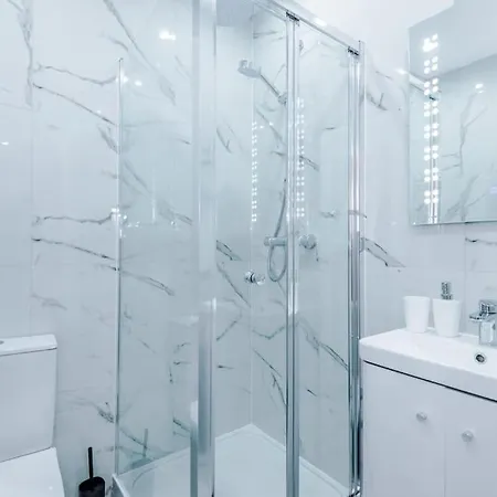 Heart Of Didsbury, Private Gated Car Park By Hass Haus *