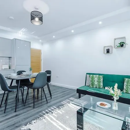 Heart Of Didsbury, Private Gated Car Park By Hass Haus Apartman Manchester