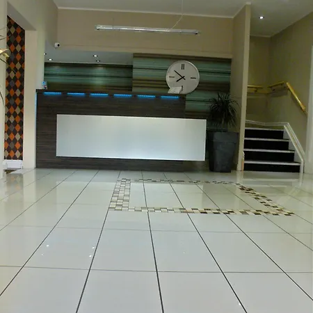 Bed & Breakfast Park Crescent 2*