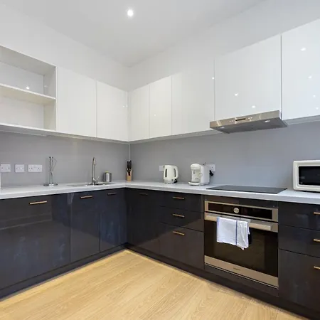 Premium 2-3 Bed Apartments In Chinatown Manchester!
