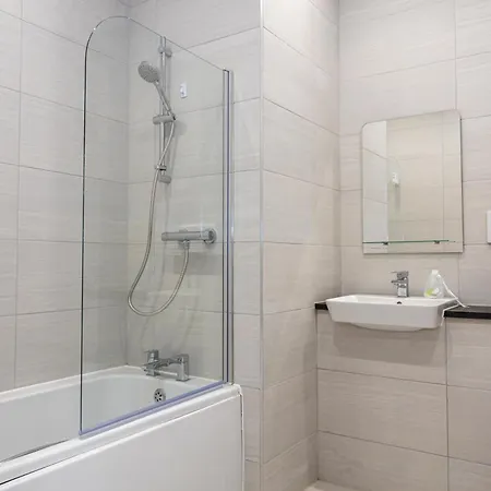アパート Superb 2bd In China Town マンチェスター