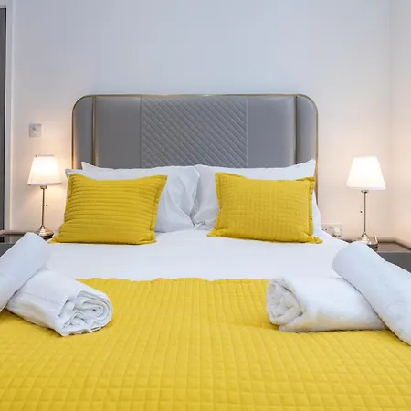 Premium 2-3 Bed Apartments In Chinatown Manchester!