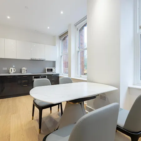 Premium 2-3 Bed Apartments In Chinatown Manchester!
