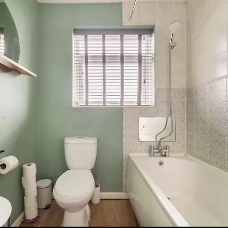 아파트 3 Bedroom House With Modern Interior, Close To The Etihad Stadium 맨체스터