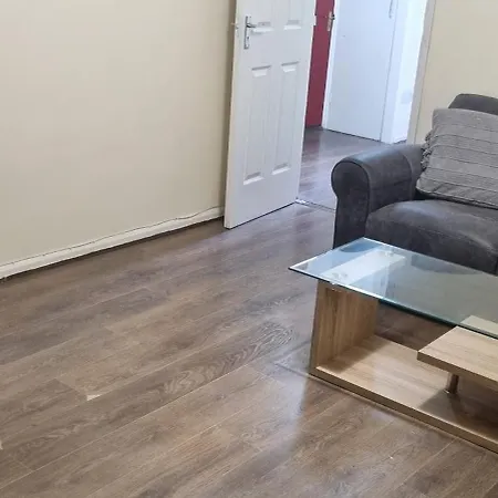 1 Bed Flat Fully Furnished, Manchester, Hulme, Oxford Rd マンチェスター