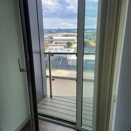 Spectacular 2 Bedroom