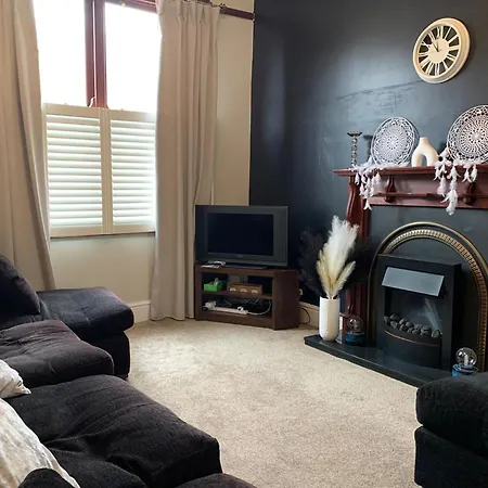 Сasa de vacaciones Beautifully Styled 2br With Garden