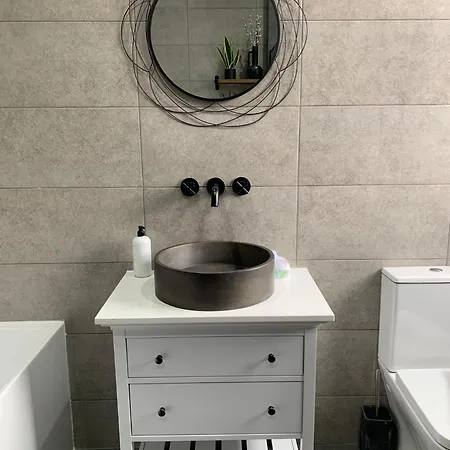 شقة Beautifully Styled 2br With Garden *