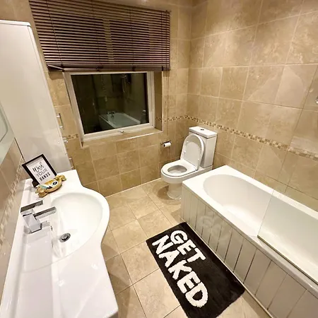 Сasa de vacaciones Contractor - Close To Hospital - Relocating Families