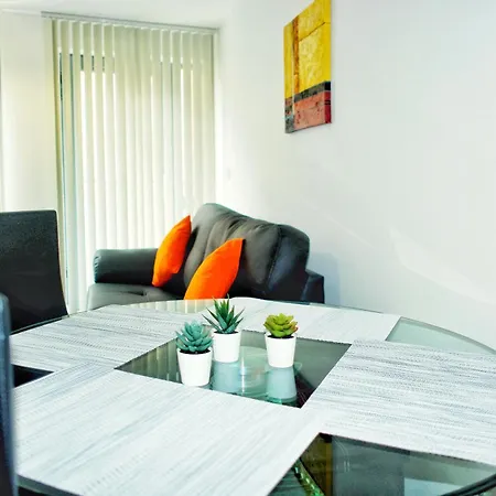 2 Bed Ensuite With Balcony And Free Onsite Secure Parking