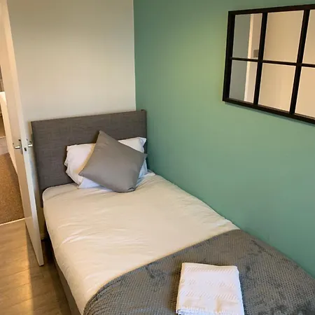 Holiday home Etihad Stadium - Contractor & Business Manchester