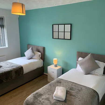 Holiday home Etihad Stadium - Contractor & Business *