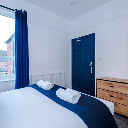 Barton House - Sleeping 10 Nyaraló Manchester