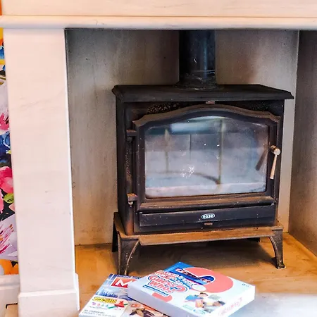 Σπίτι διακοπών Charming 3-bedroom House-salford *