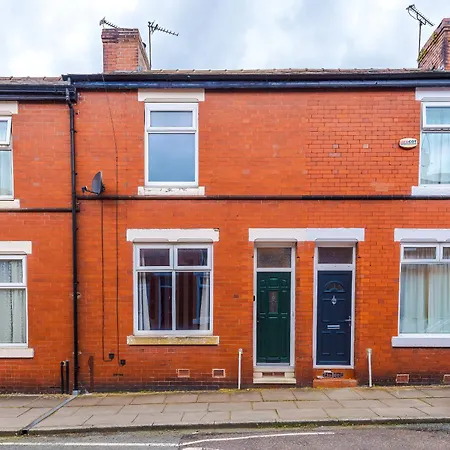 Charming 3-bedroom House-salford * Manchester