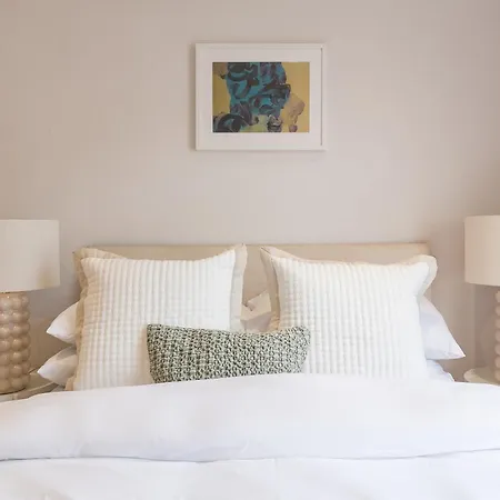 Spacious 4 Bedroom - Sleeps 8 Casa de Férias *