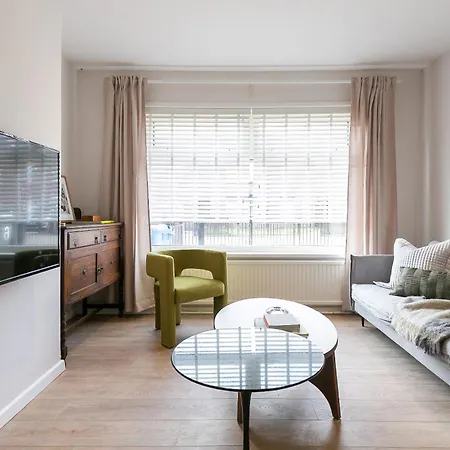 別荘 Spacious 4 Bedroom - Sleeps 8 マンチェスター