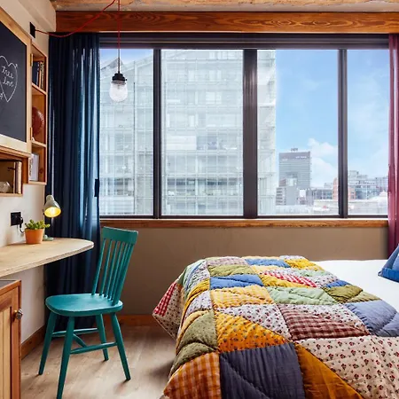 Treehouse Hotell 4*