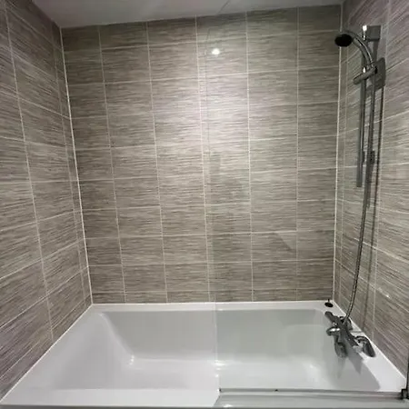 Prime 2 Bedroom With Rooftop Terrace * Manchester