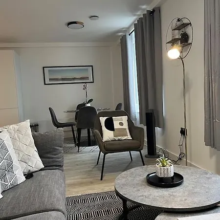 Prime 2 Bedroom With Rooftop Terrace