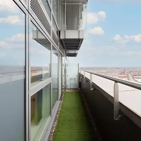 Apartament Modern Mediacity 2bed Apartment, Amazing Views, Smart Tvs *