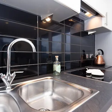 公寓 Stylish Mediacity 2bed, Sleeps 6, Amazing Views 曼彻斯特