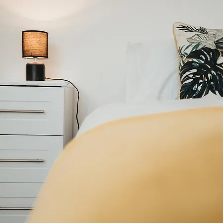 Exquisite Mcr Centr Gem - Foosball - Sleeps11 * Манчестер