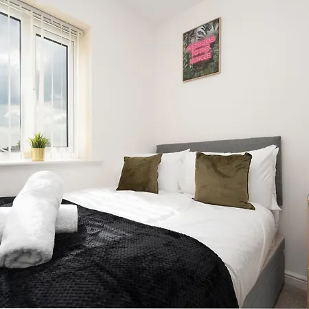 Дом отдыха Exquisite Mcr Centr Gem - Foosball - Sleeps11 Манчестер