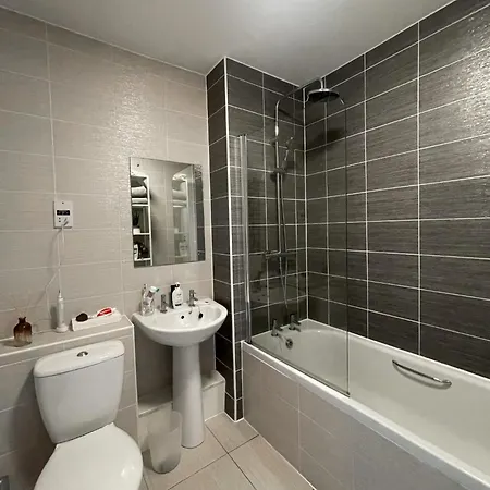 Cosy 2-bed Сasa de vacaciones Mánchester