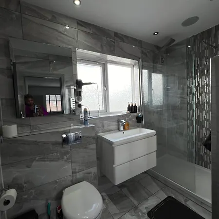 The Grey Mansion * Manchester