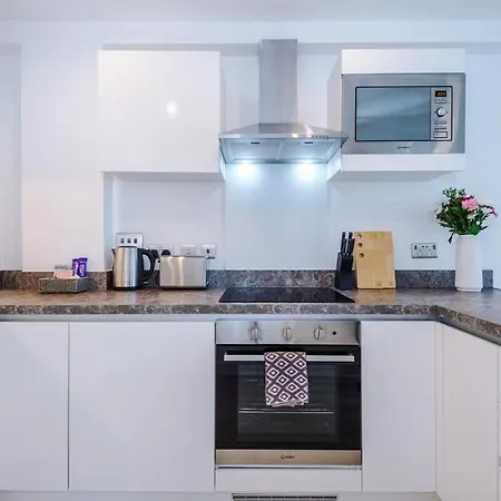 Cosy 2 Bed N Centre & Mediacity * Манчестер