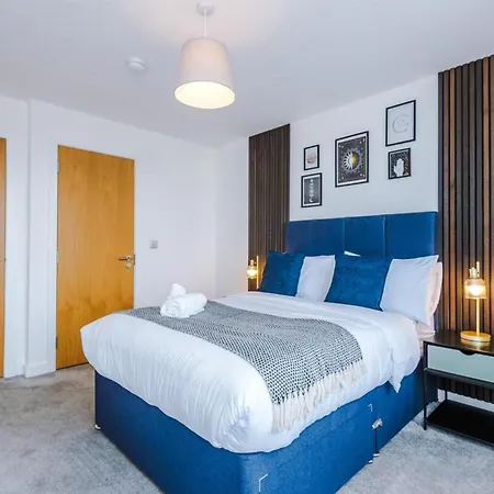 Cosy 2 Bed N Centre & Mediacity 4* Manchester