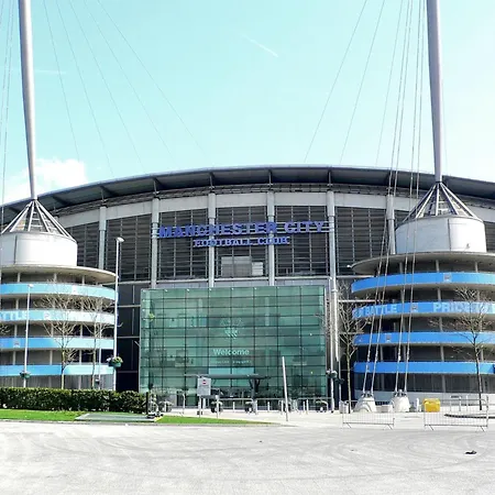 1b-steps To Uni&stadium- Wi-fi Netflix Breakfast Apartamento