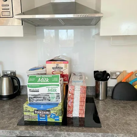 Apartment 1b-steps To Uni&stadium- Wi-fi Breakfast Netflix Manchester